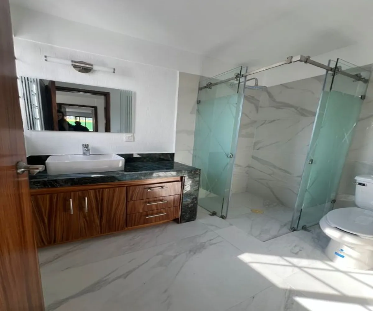 Casa En Renta,Real Vallarta,Tiziano 5218, Zapopan, Jalisco 45020, 6 Habitaciones,5 Baños,Tiziano,1,pZ2OUe7