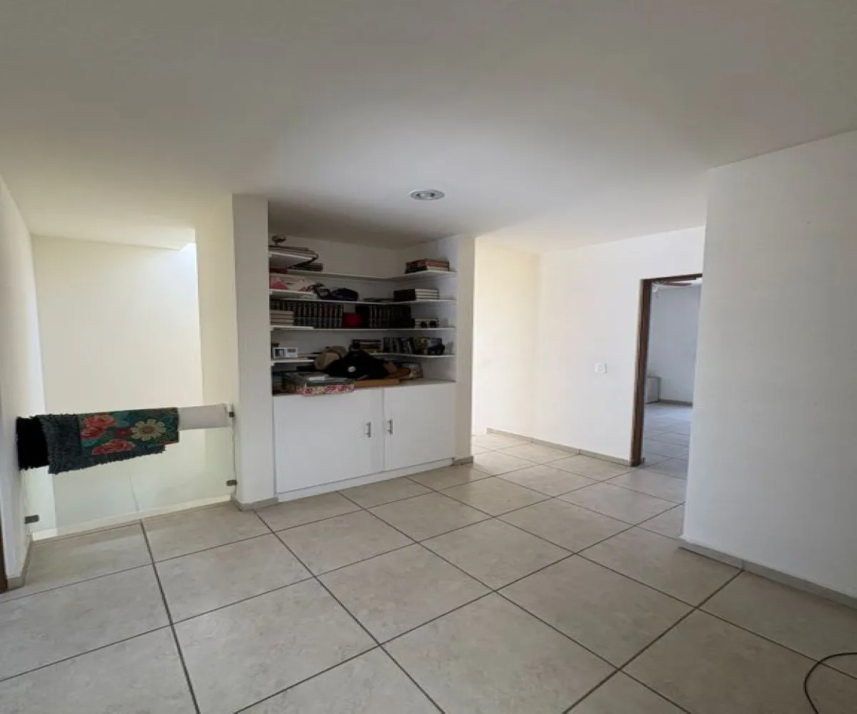 Casa En Venta,Avenida Vuelo de las Grullas 100 g4, Tlajomulco de Zúñiga, Jalisco 45645, 3 Habitaciones,2 Baños,Avenida Vuelo de las Grullas,1,pUY0z9M