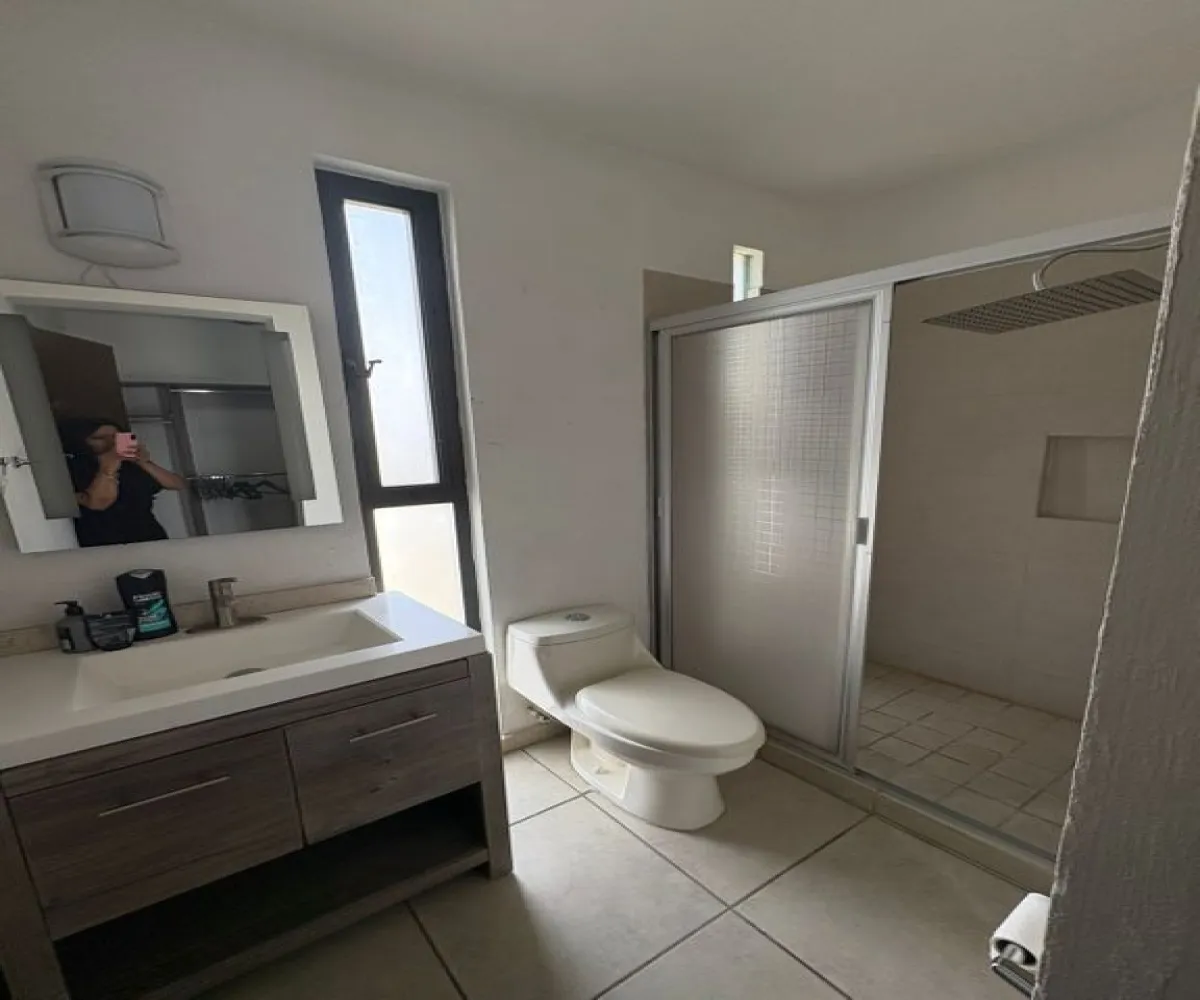 Casa En Venta,Avenida Vuelo de las Grullas 100 g4, Tlajomulco de Zúñiga, Jalisco 45645, 3 Habitaciones,2 Baños,Avenida Vuelo de las Grullas,1,pUY0z9M