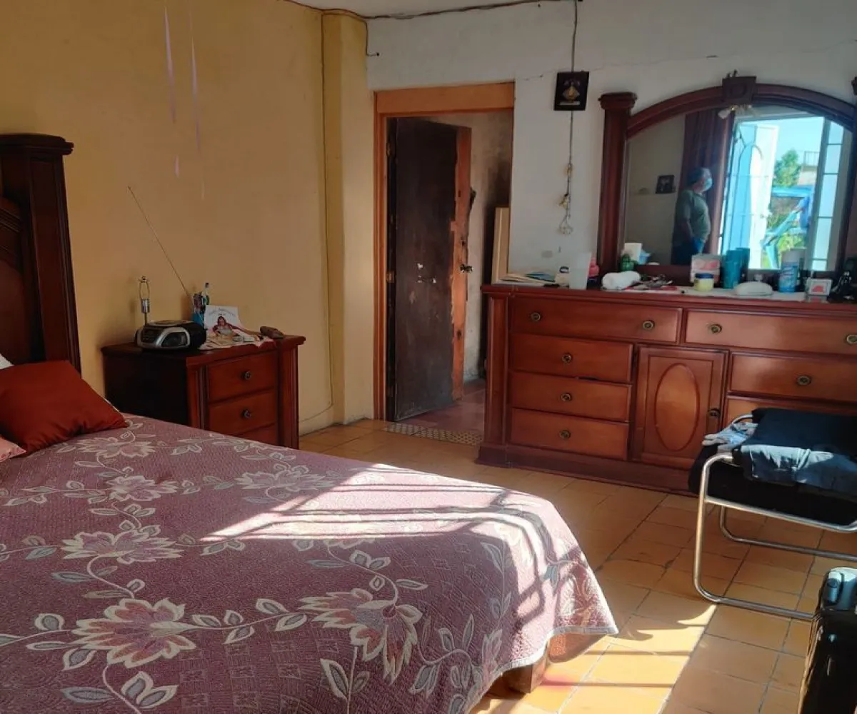 Casa En Venta,Oblatos,Av. República 874 B, Guadalajara, Jalisco 44700, 4 Habitaciones,2 Baños,Av. República ,2,puIvPOP