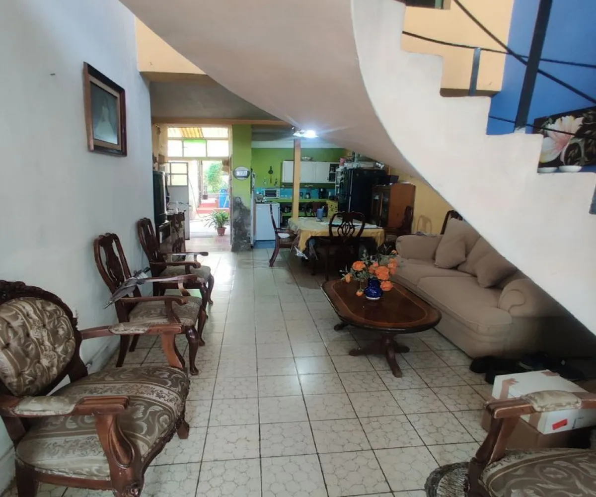 Casa En Venta,Oblatos,Av. República 874 B, Guadalajara, Jalisco 44700, 4 Habitaciones,2 Baños,Av. República ,2,puIvPOP