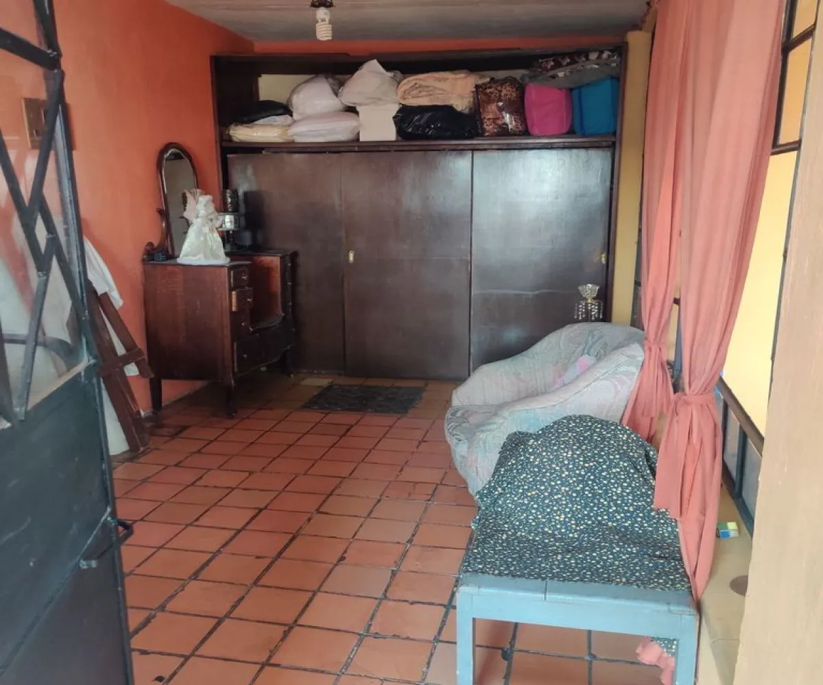 Casa En Venta,Oblatos,Av. República 874 B, Guadalajara, Jalisco 44700, 4 Habitaciones,2 Baños,Av. República ,2,puIvPOP