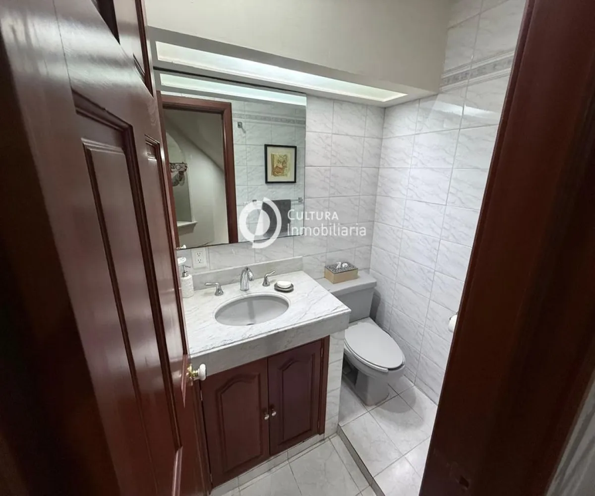 Casa En Venta,Royal Country,Avenida Paseo Royal Country 5598, Zapopan, Jalisco 45116, 4 Habitaciones,4 Baños,Avenida Paseo Royal Country,1,pRkH0jJ