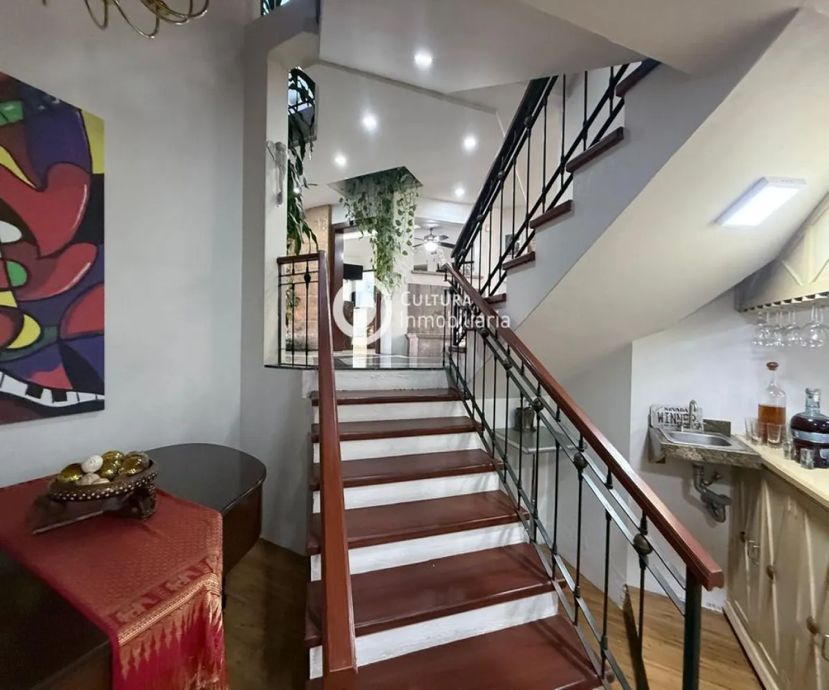 Casa En Venta,Royal Country,Avenida Paseo Royal Country 5598, Zapopan, Jalisco 45116, 4 Habitaciones,4 Baños,Avenida Paseo Royal Country,1,pRkH0jJ