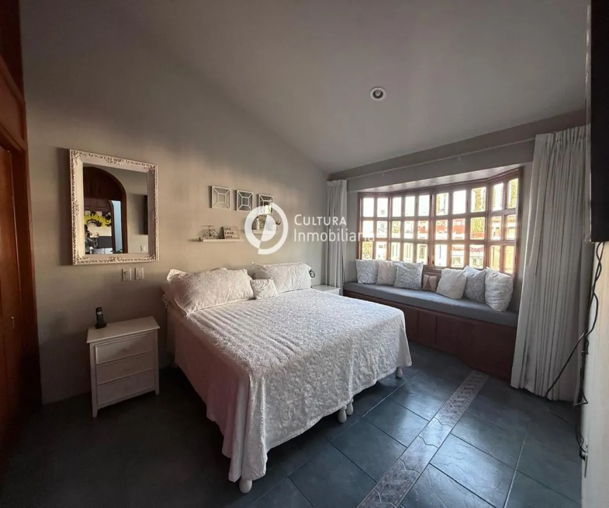 Casa En Venta,Royal Country,Avenida Paseo Royal Country 5598, Zapopan, Jalisco 45116, 4 Habitaciones,4 Baños,Avenida Paseo Royal Country,1,pRkH0jJ