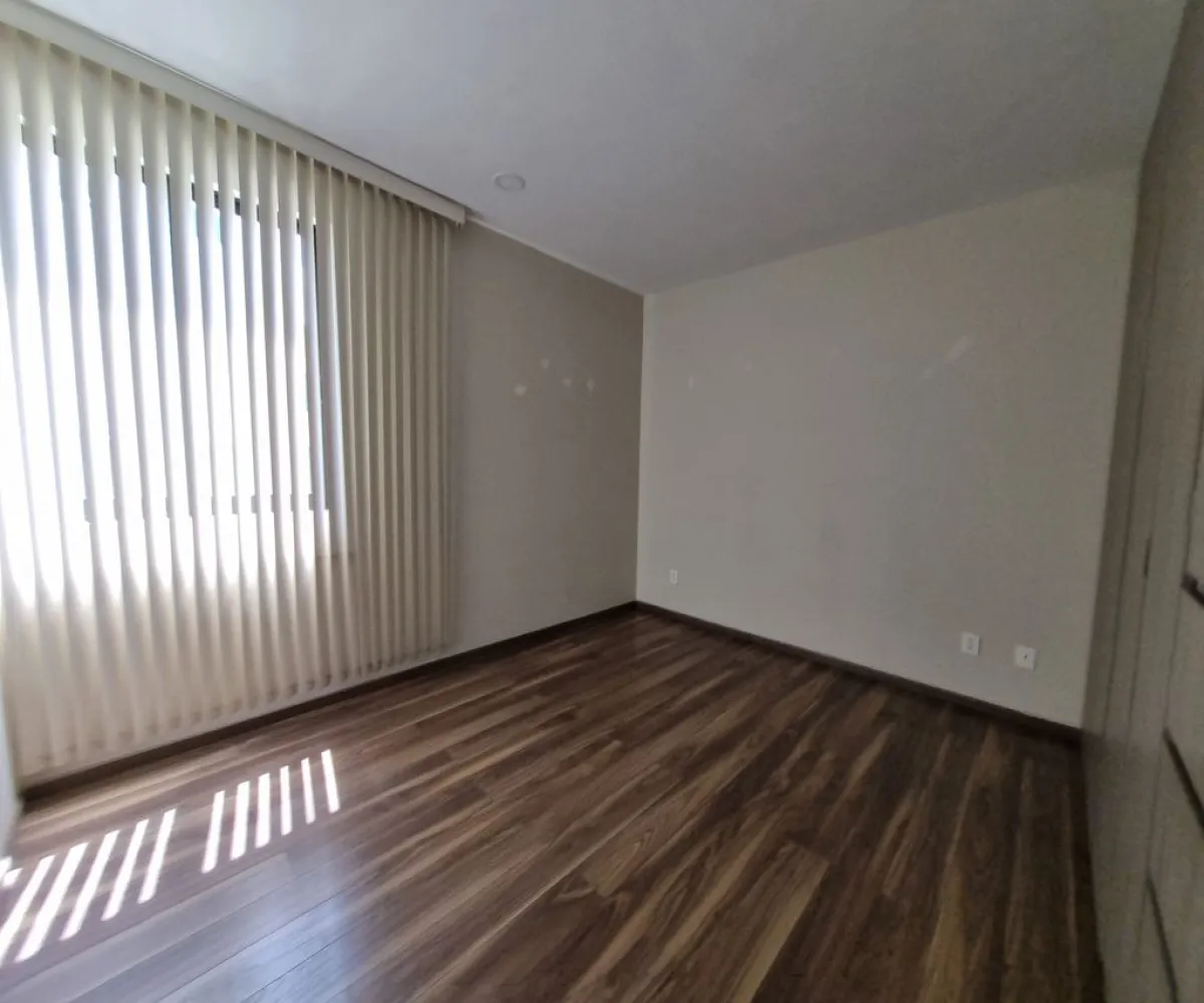 Casa En Venta,Casa fuerte,Avenida Casa Fuerte 126 60, Tlajomulco de Zúñiga, Jalisco 45645, 3 Habitaciones,3 Baños,Avenida Casa Fuerte,2,ppyiM0i