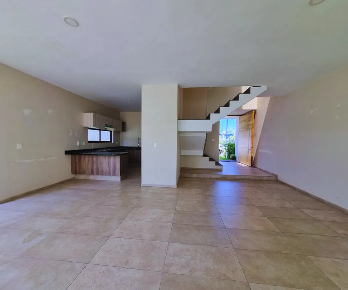 Casa En Venta,Casa fuerte,Avenida Casa Fuerte 126 60, Tlajomulco de Zúñiga, Jalisco 45645, 3 Habitaciones,3 Baños,Avenida Casa Fuerte,2,ppyiM0i