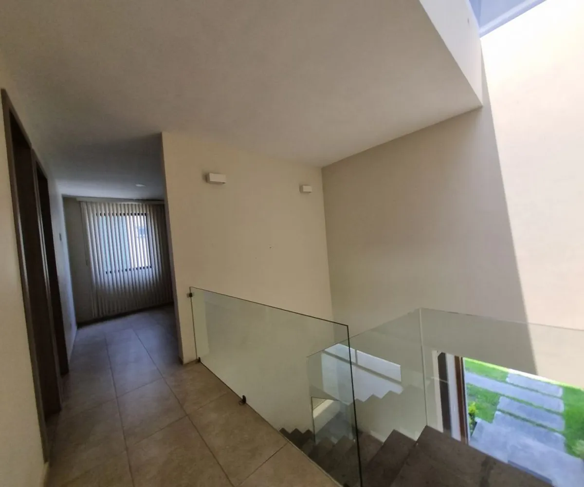 Casa En Venta,Casa fuerte,Avenida Casa Fuerte 126 60, Tlajomulco de Zúñiga, Jalisco 45645, 3 Habitaciones,3 Baños,Avenida Casa Fuerte,2,ppyiM0i