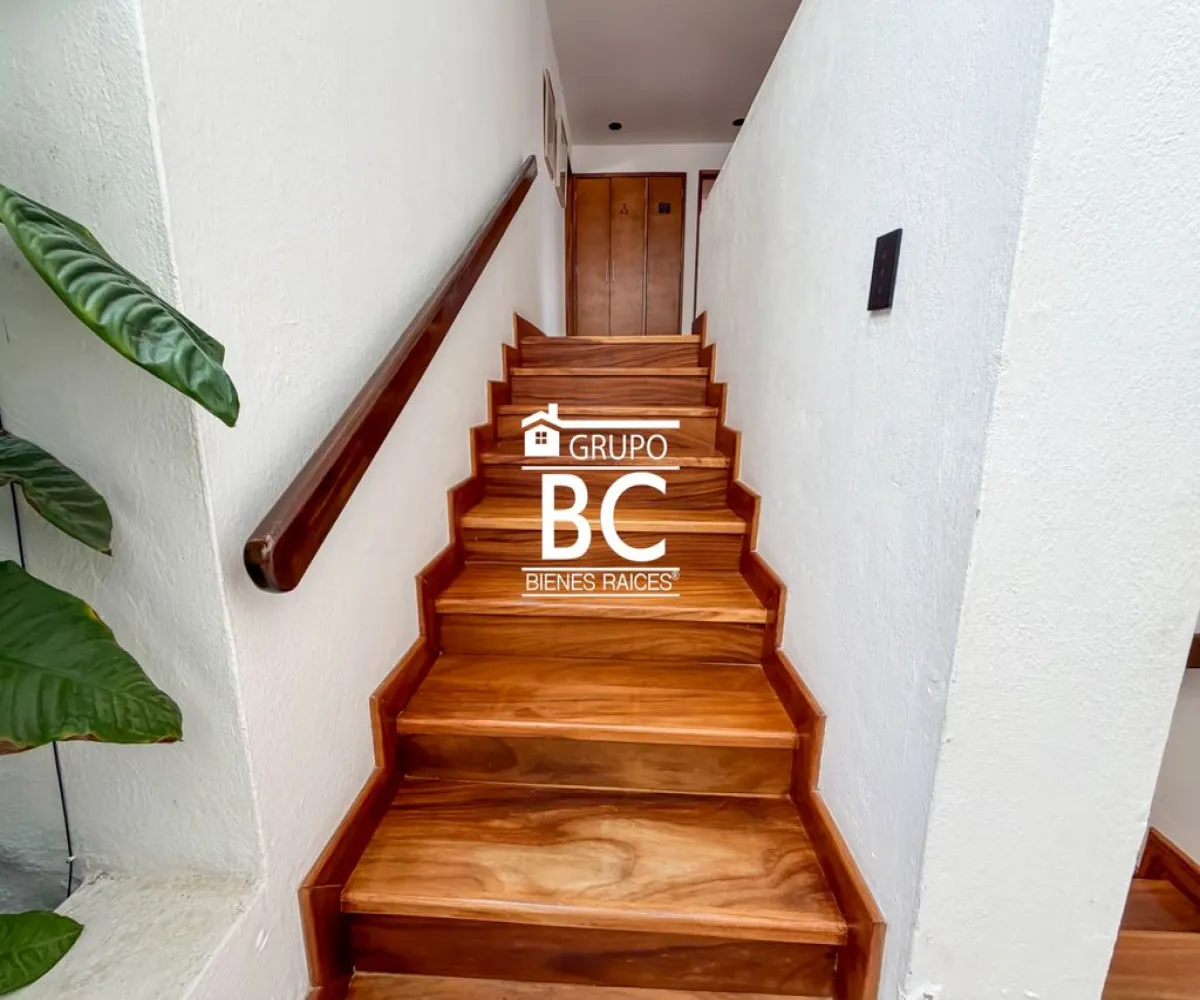 Casa En Venta,La Floresta,Paseo de La Colina 14, Chapala, Jalisco 45920, 5 Habitaciones,6 Baños,Paseo de La Colina,1,psOWKwh