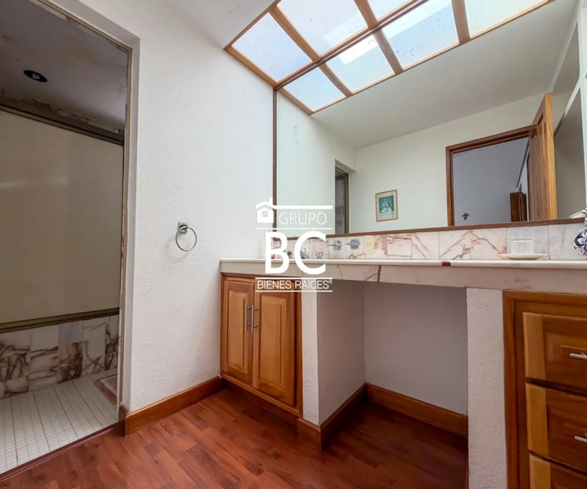 Casa En Venta,La Floresta,Paseo de La Colina 14, Chapala, Jalisco 45920, 5 Habitaciones,6 Baños,Paseo de La Colina,1,psOWKwh