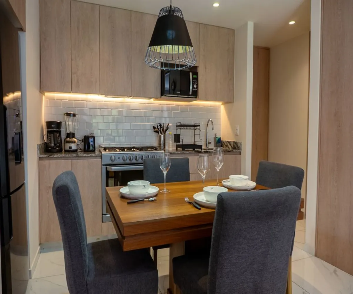 Departamento En Renta,Lomas del Country,Avenida Plan de San Luis 2058 104, Guadalajara, Jalisco 44620, 2 Habitaciones,2 Baños,Avenida Plan de San Luis,1,pcXJPag