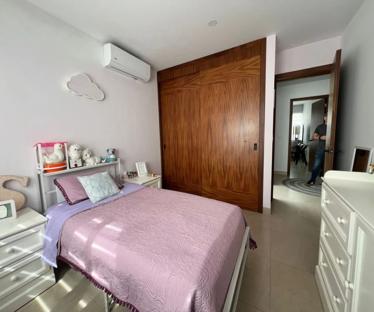 Casa En Venta,Capital Norte,Avenida Paseo de la Cantera 200 151, Zapopan, Jalisco 45134, 4 Habitaciones,3 Baños,Avenida Paseo de la Cantera,3,pGNCcOs