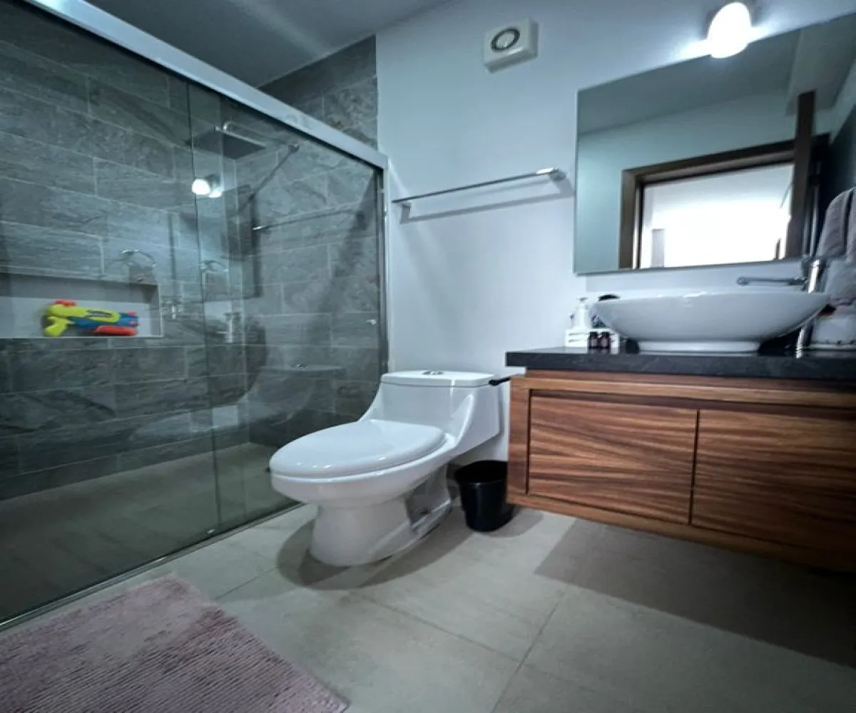 Casa En Venta,Capital Norte,Avenida Paseo de la Cantera 200 151, Zapopan, Jalisco 45134, 4 Habitaciones,3 Baños,Avenida Paseo de la Cantera,3,pGNCcOs