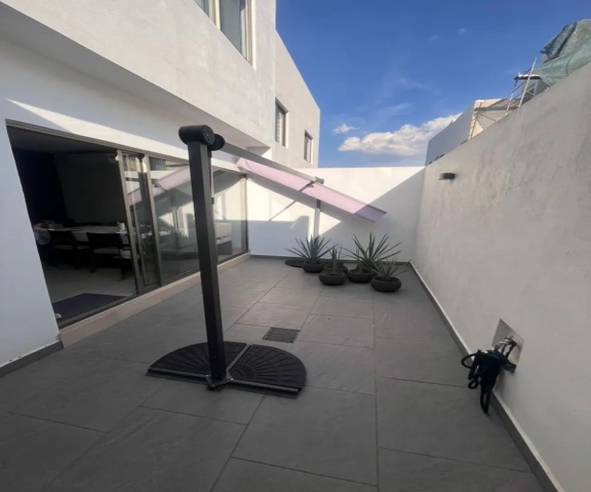 Casa En Venta,Capital Norte,Avenida Paseo de la Cantera 200 151, Zapopan, Jalisco 45134, 4 Habitaciones,3 Baños,Avenida Paseo de la Cantera,3,pGNCcOs