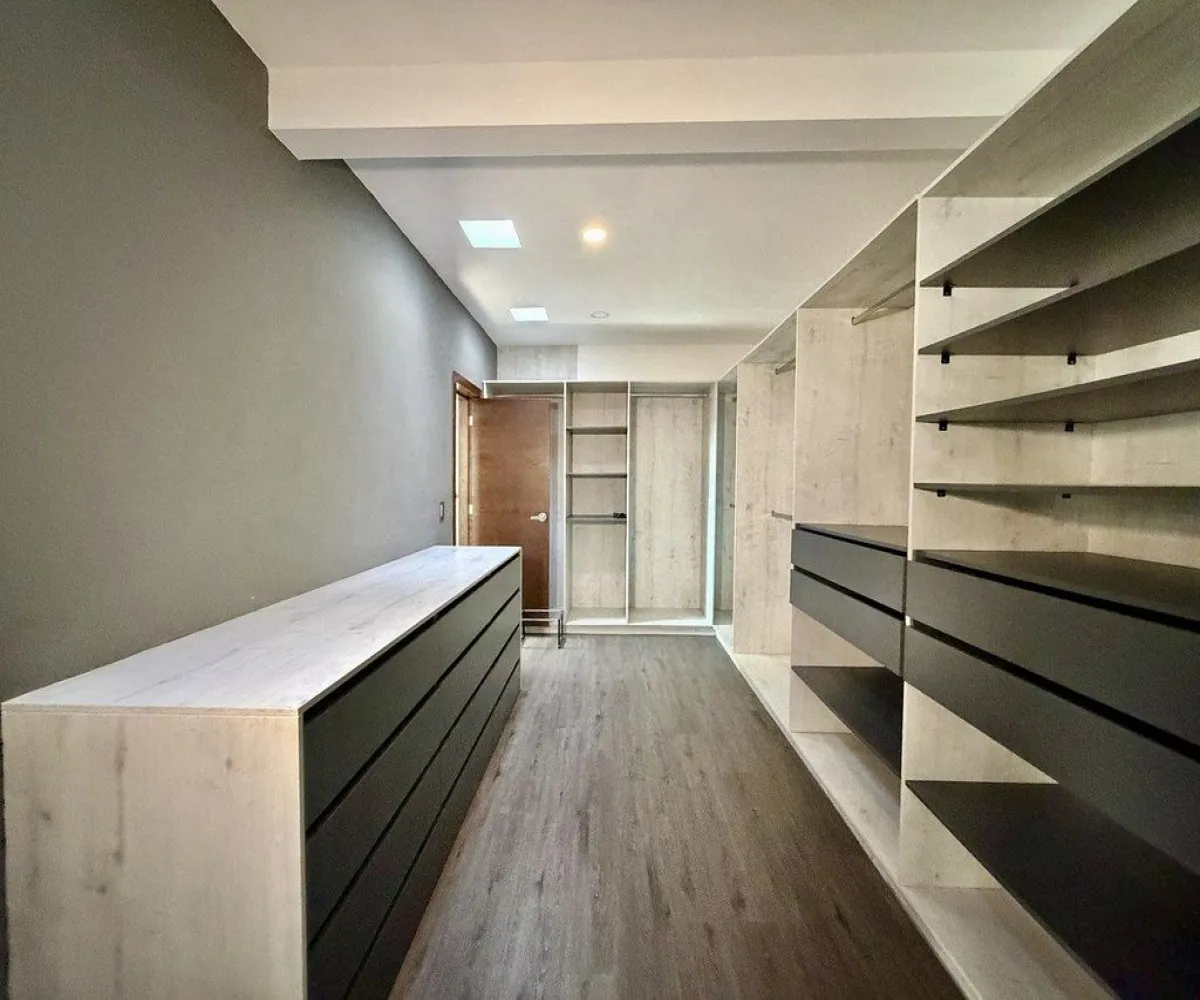 Casa En Venta,El Palomar,Paseo de La Vista Hermosa 209, Tlajomulco de Zúñiga, Jalisco 45643, 5 Habitaciones,5 Baños,Paseo de La Vista Hermosa,2,p0rIUns