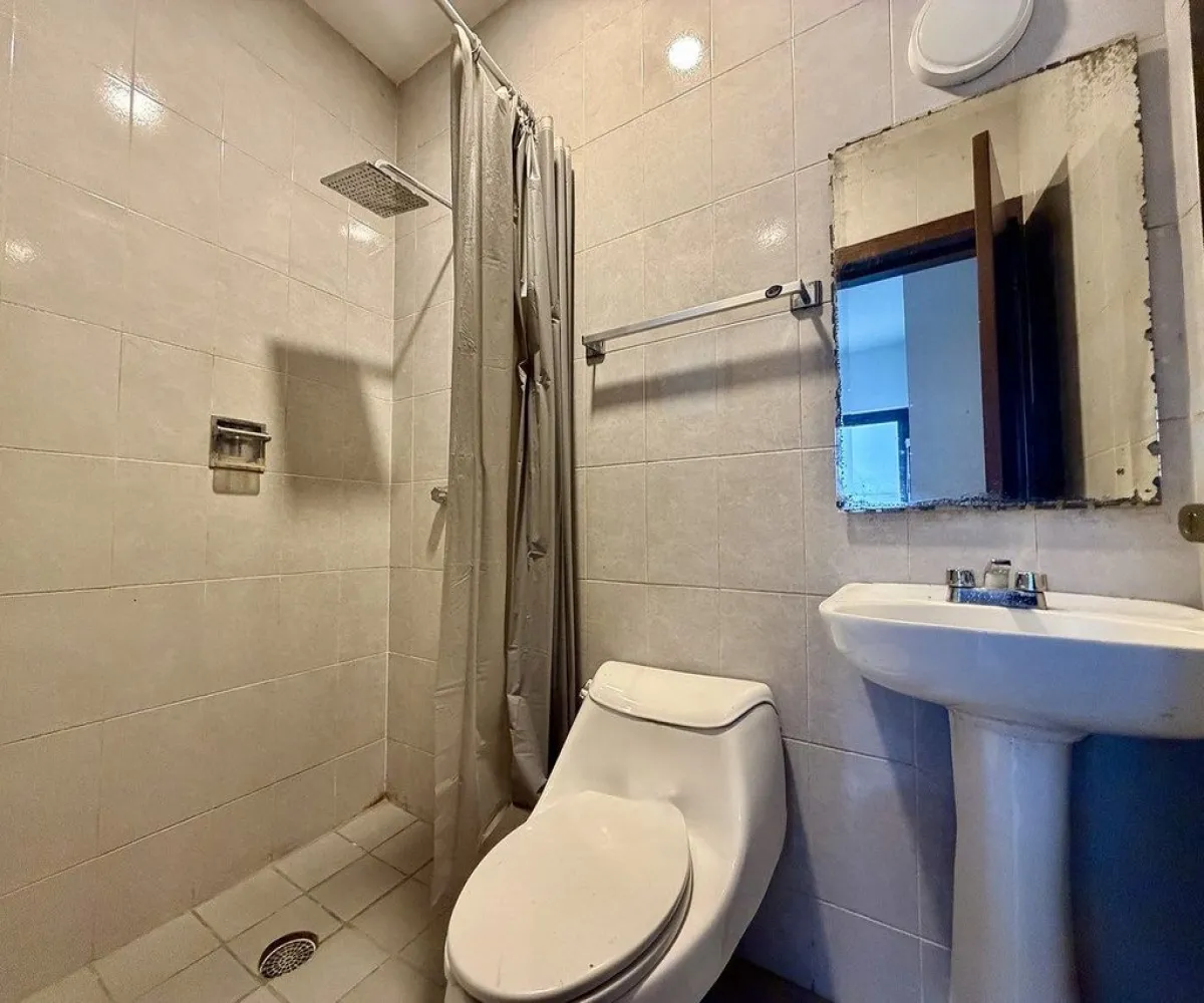 Casa En Venta,El Palomar,Paseo de La Vista Hermosa 209, Tlajomulco de Zúñiga, Jalisco 45643, 5 Habitaciones,5 Baños,Paseo de La Vista Hermosa,2,p0rIUns