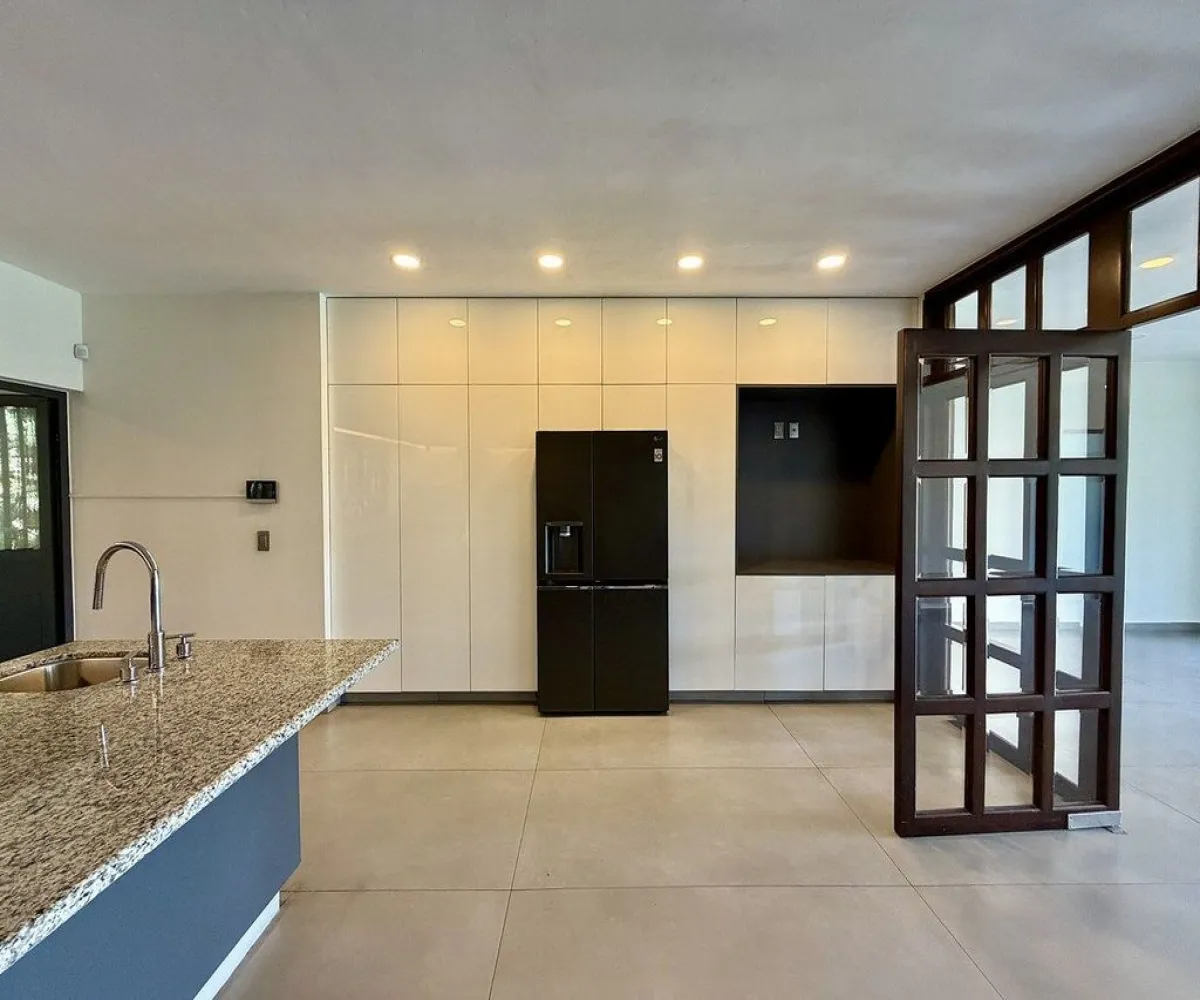 Casa En Venta,El Palomar,Paseo de La Vista Hermosa 209, Tlajomulco de Zúñiga, Jalisco 45643, 5 Habitaciones,5 Baños,Paseo de La Vista Hermosa,2,p0rIUns