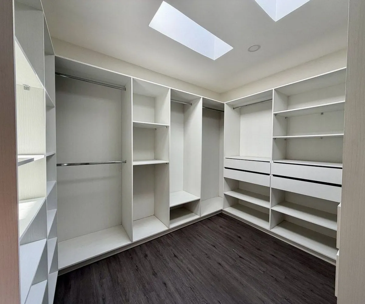 Casa En Venta,El Palomar,Paseo de La Vista Hermosa 209, Tlajomulco de Zúñiga, Jalisco 45643, 5 Habitaciones,5 Baños,Paseo de La Vista Hermosa,2,p0rIUns