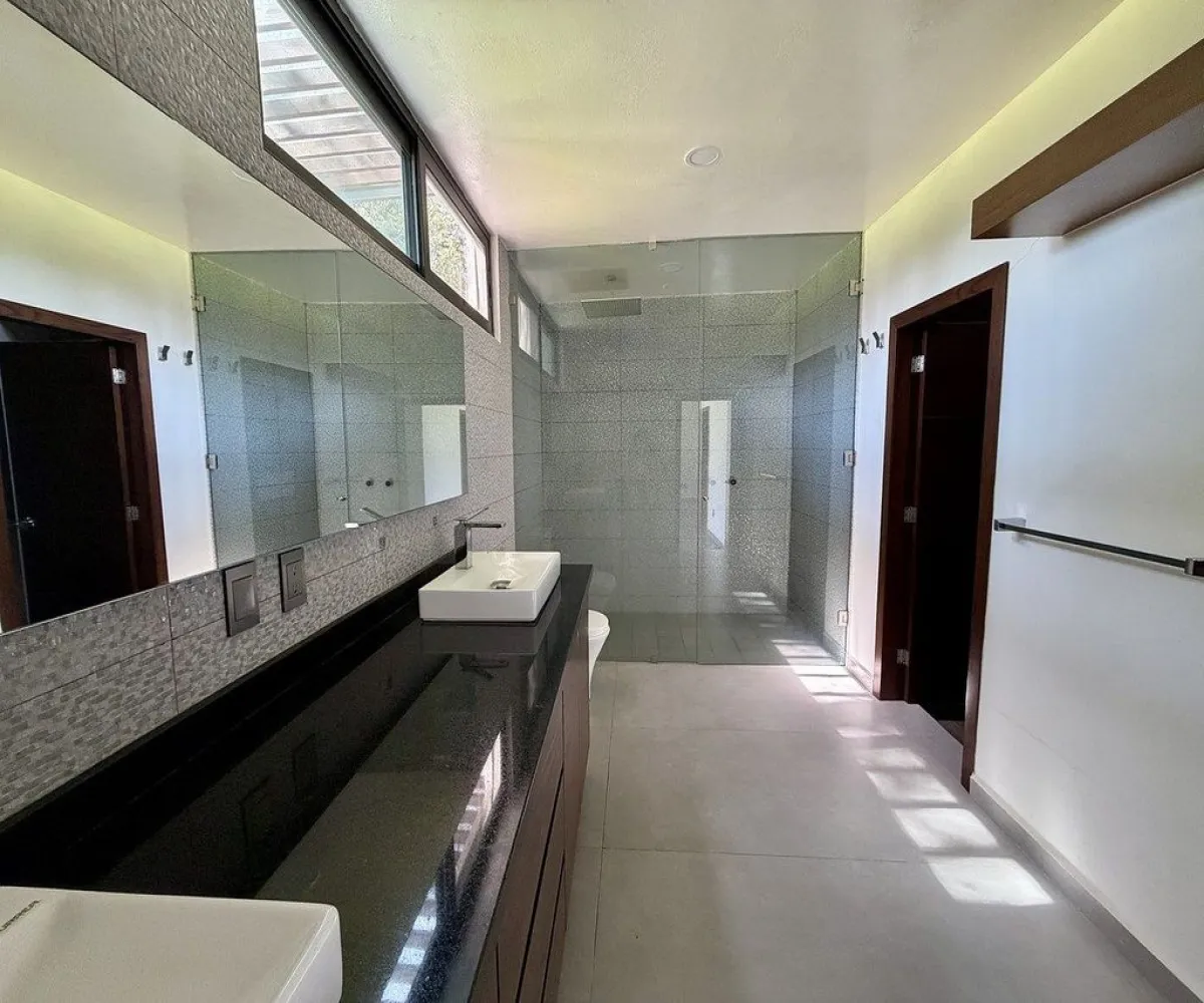 Casa En Venta,El Palomar,Paseo de La Vista Hermosa 209, Tlajomulco de Zúñiga, Jalisco 45643, 5 Habitaciones,5 Baños,Paseo de La Vista Hermosa,2,p0rIUns