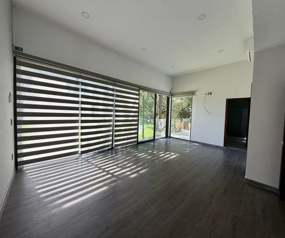 Casa En Venta,El Palomar,Paseo de La Vista Hermosa 209, Tlajomulco de Zúñiga, Jalisco 45643, 5 Habitaciones,5 Baños,Paseo de La Vista Hermosa,2,p0rIUns