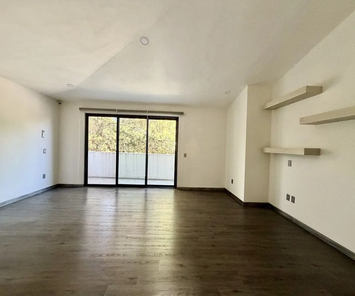 Casa En Venta,El Palomar,Paseo de La Vista Hermosa 209, Tlajomulco de Zúñiga, Jalisco 45643, 5 Habitaciones,5 Baños,Paseo de La Vista Hermosa,2,p0rIUns