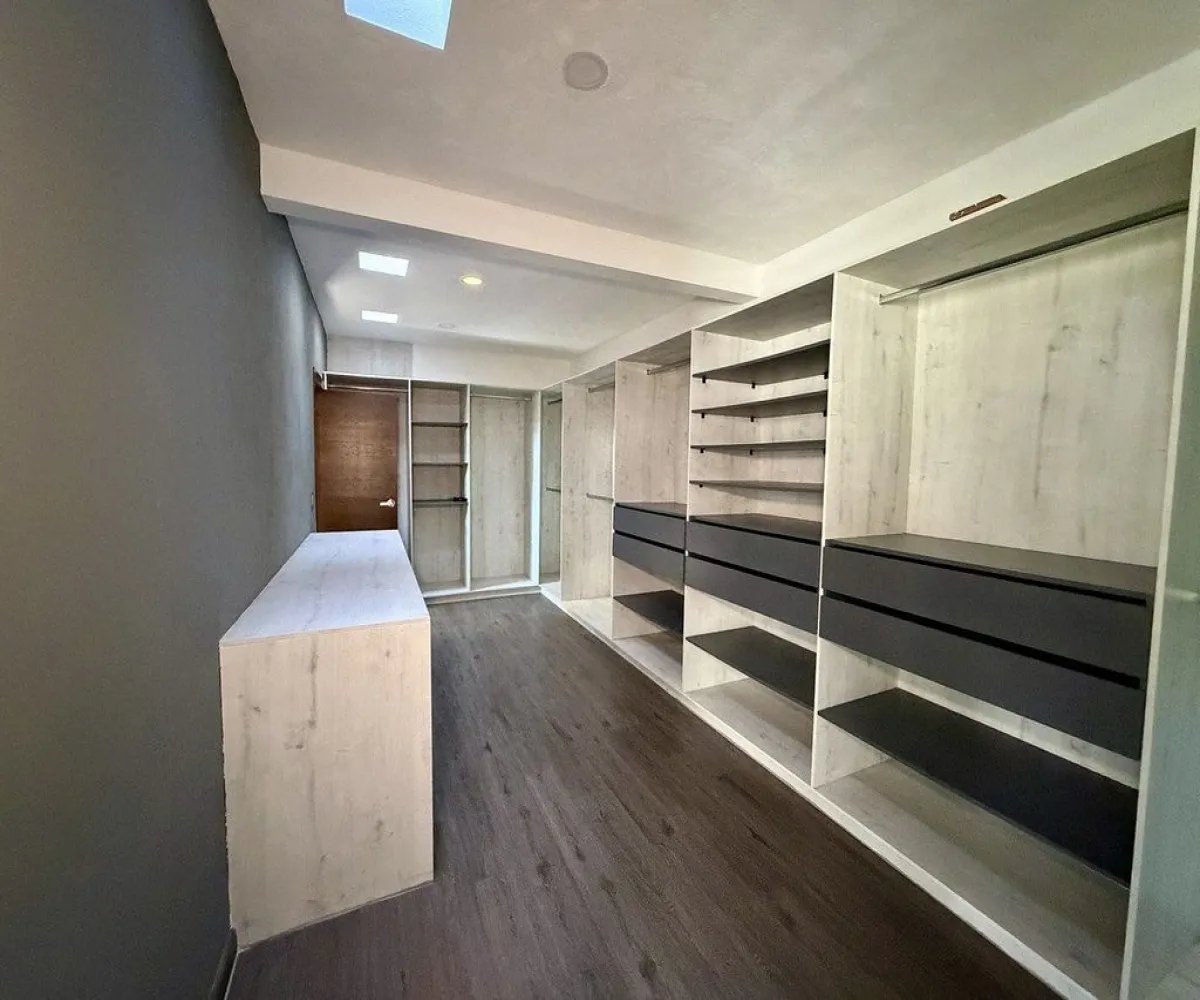 Casa En Venta,El Palomar,Paseo de La Vista Hermosa 209, Tlajomulco de Zúñiga, Jalisco 45643, 5 Habitaciones,5 Baños,Paseo de La Vista Hermosa,2,p0rIUns