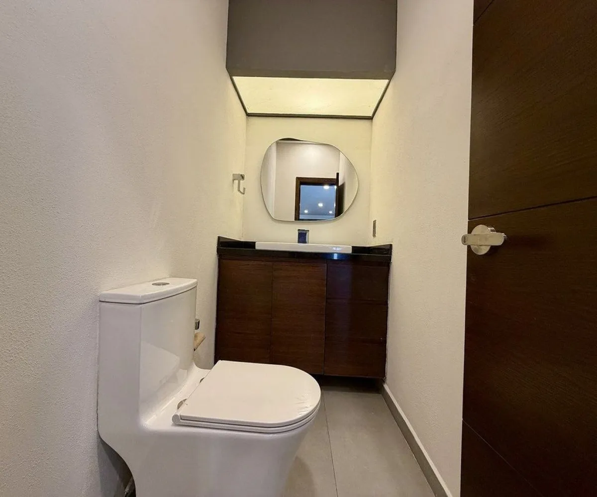 Casa En Venta,El Palomar,Paseo de La Vista Hermosa 209, Tlajomulco de Zúñiga, Jalisco 45643, 5 Habitaciones,5 Baños,Paseo de La Vista Hermosa,2,p0rIUns