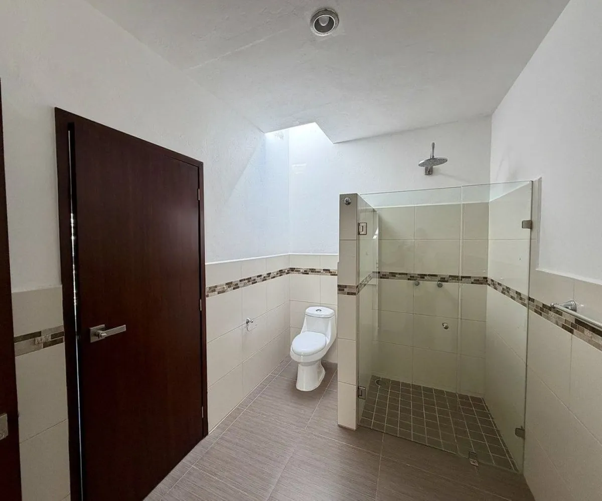 Casa En Venta,El Cielo Coutry Club,Retorno del Roble Oriente 308, Tlajomulco de Zúñiga, Jalisco 45237, 3 Habitaciones,3 Baños,Retorno del Roble Oriente,2,pLaCnWR