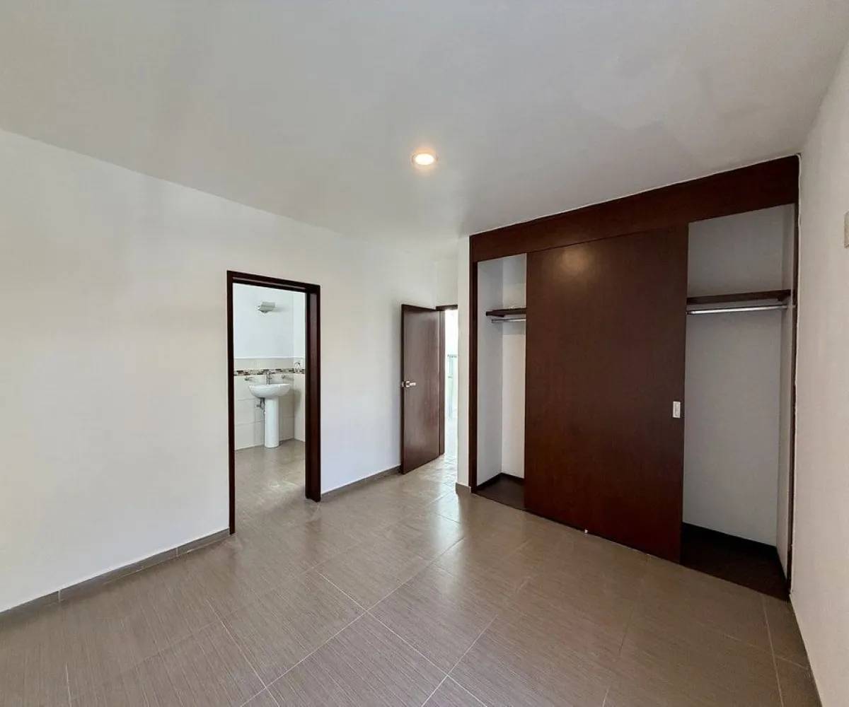 Casa En Venta,El Cielo Coutry Club,Retorno del Roble Oriente 308, Tlajomulco de Zúñiga, Jalisco 45237, 3 Habitaciones,3 Baños,Retorno del Roble Oriente,2,pLaCnWR
