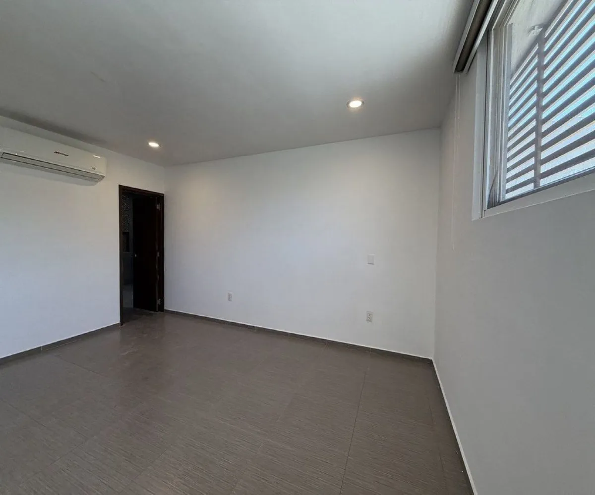 Casa En Venta,El Cielo Coutry Club,Retorno del Roble Oriente 308, Tlajomulco de Zúñiga, Jalisco 45237, 3 Habitaciones,3 Baños,Retorno del Roble Oriente,2,pLaCnWR