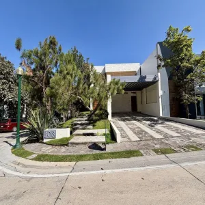 Casa En Venta,El Cielo Coutry Club,Retorno del Roble Oriente 308, Tlajomulco de Zúñiga, Jalisco 45237, 3 Habitaciones,3 Baños,Retorno del Roble Oriente,2,pLaCnWR