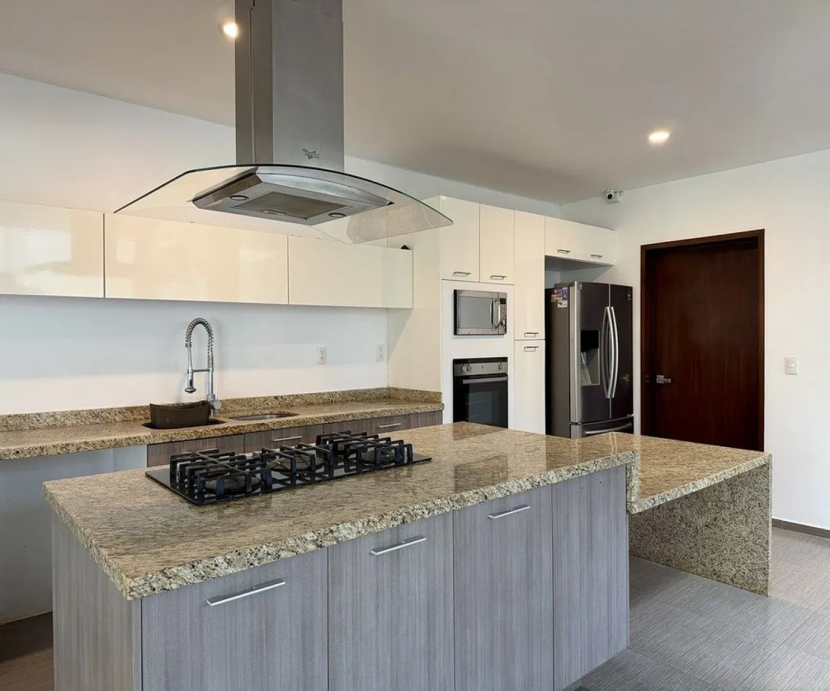 Casa En Venta,El Cielo Coutry Club,Retorno del Roble Oriente 308, Tlajomulco de Zúñiga, Jalisco 45237, 3 Habitaciones,3 Baños,Retorno del Roble Oriente,2,pLaCnWR