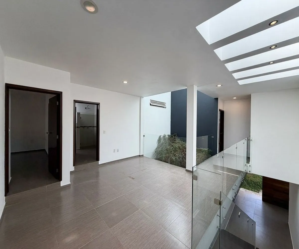 Casa En Venta,El Cielo Coutry Club,Retorno del Roble Oriente 308, Tlajomulco de Zúñiga, Jalisco 45237, 3 Habitaciones,3 Baños,Retorno del Roble Oriente,2,pLaCnWR