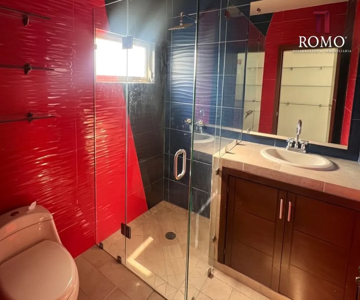 Casa En Venta,Fraccionamiento Real del Valle,Grecia 122, Tlajomulco de Zúñiga, Jalisco 45653, 5 Habitaciones,5 Baños,Grecia,1,pvYCi1j