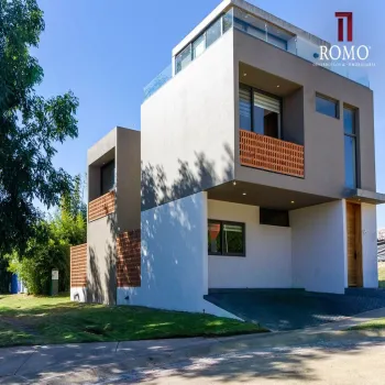 Casa En Venta,La Periquera,privada escorial S/N 95, Zapopan, Jalisco 45134, 3 Habitaciones,3 Baños,privada escorial,1,pxgV6xB