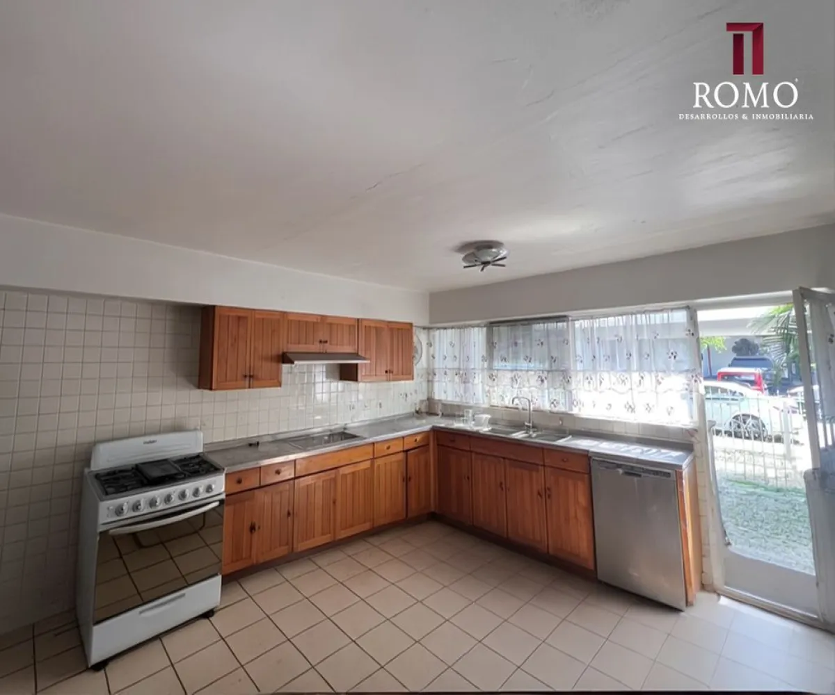 Casa En Venta,Providencia Sección,Buenos Aires 3020, Guadalajara, Jalisco 44639, 4 Habitaciones,3 Baños,Buenos Aires,1,plKOh1N