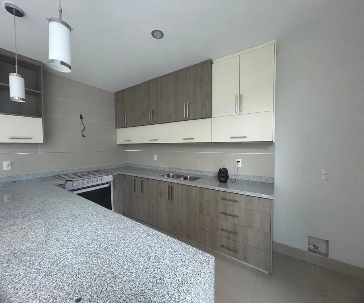 Casa En Renta,Jardines de Los Arcos,Calle Cuautitlán 534, Guadalajara, Jalisco 44500, 3 Habitaciones,2 Baños,Calle Cuautitlán,1,pRHuh1f