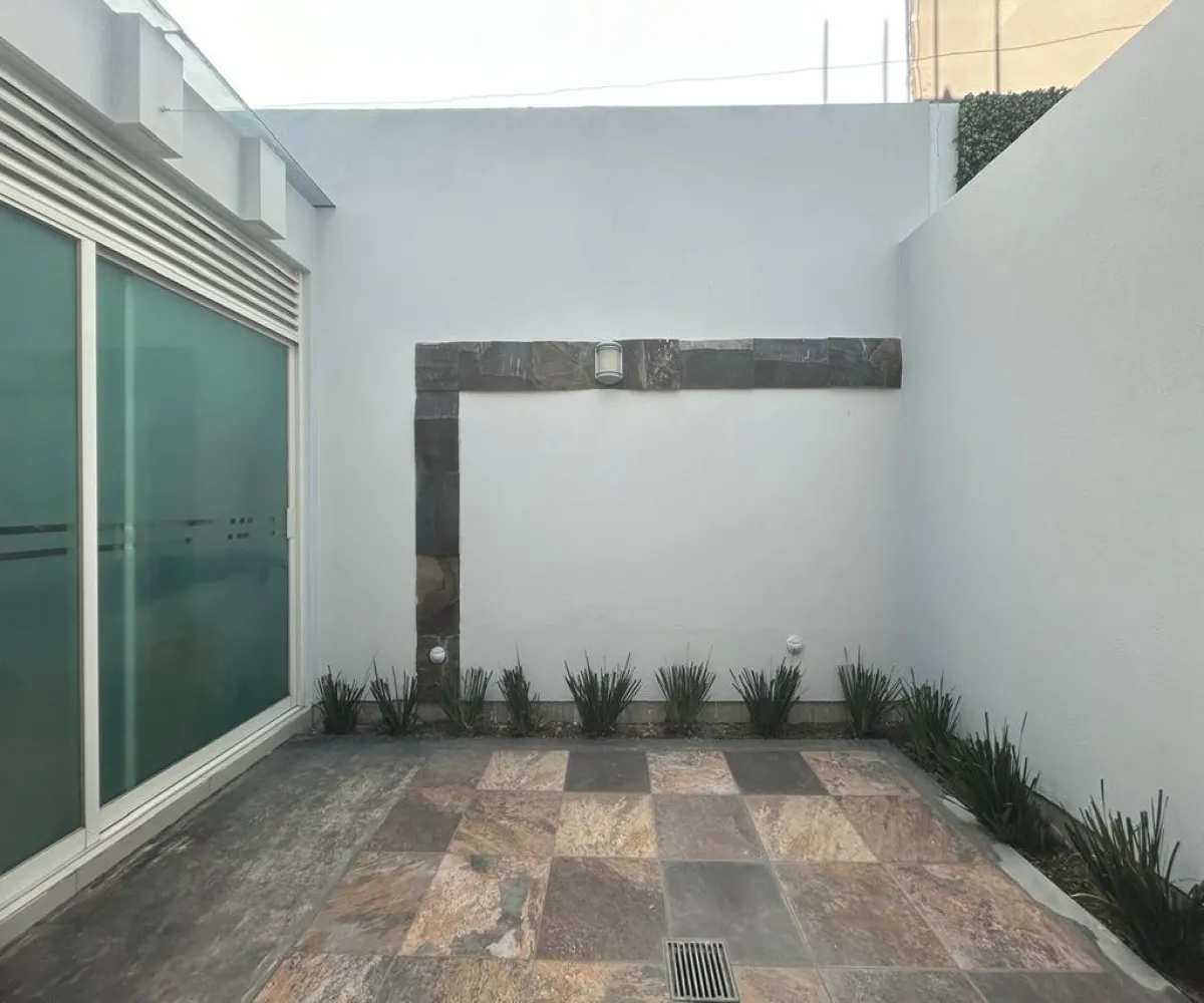 Casa En Renta,Jardines de Los Arcos,Calle Cuautitlán 534, Guadalajara, Jalisco 44500, 3 Habitaciones,2 Baños,Calle Cuautitlán,1,pRHuh1f