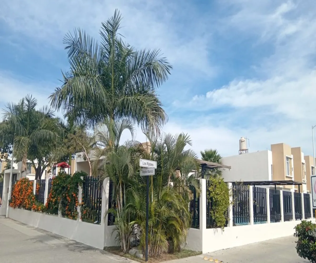 Casa En Venta,Fracc. El Roble,Calle Roble Rojo 42, Bahía de Banderas, Nayarit 63735, 3 Habitaciones,2 Baños,Calle Roble Rojo,1,pgTzkjw