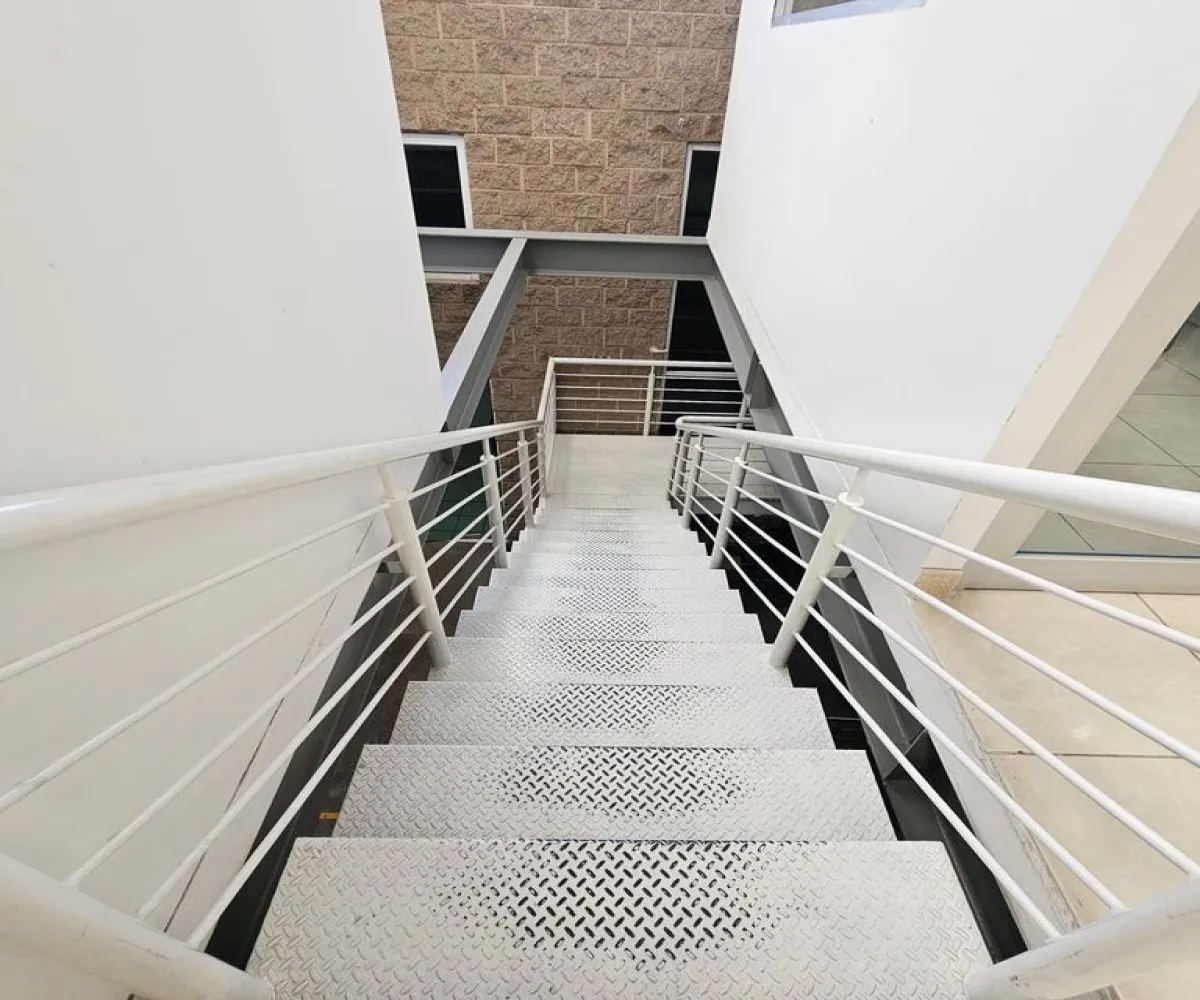 Bodega En Renta,El Mante,Emiliano Zapata 243, Zapopan, Jalisco 45235,3 Baños,Emiliano Zapata,1,pNB6KZh