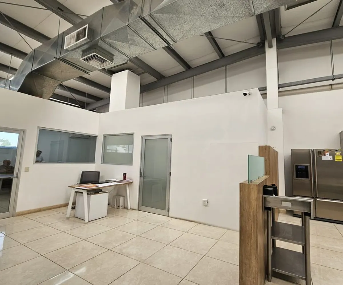 Bodega En Renta,El Mante,Emiliano Zapata 243, Zapopan, Jalisco 45235,3 Baños,Emiliano Zapata,1,pNB6KZh