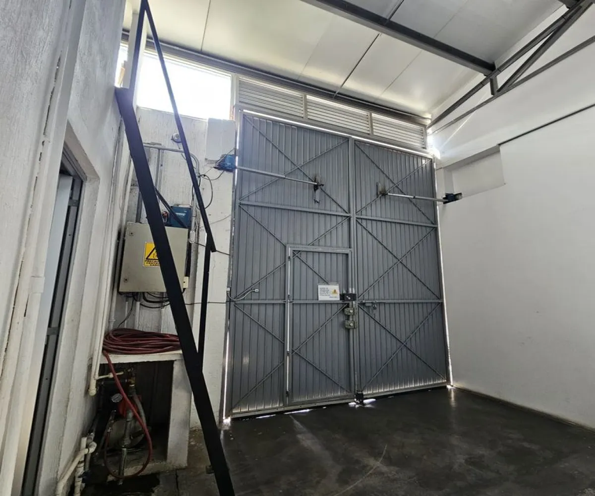 Bodega En Renta,El Mante,Emiliano Zapata 243, Zapopan, Jalisco 45235,3 Baños,Emiliano Zapata,1,pNB6KZh