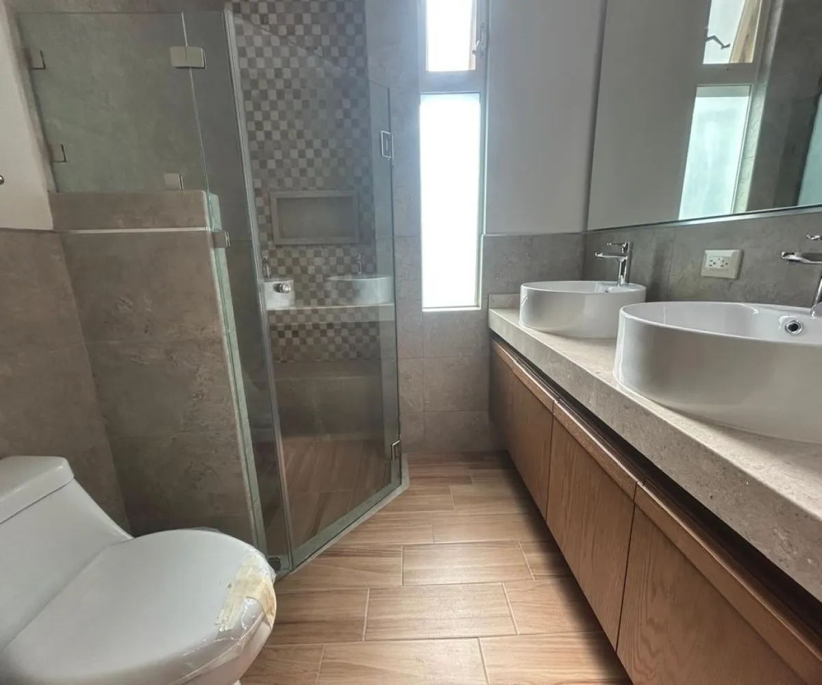 Casa En Renta,Jardines de Los Arcos,Calle Cuautitlán 526, Guadalajara, Jalisco 44500, 3 Habitaciones,3 Baños,Calle Cuautitlán,1,p37zfTf