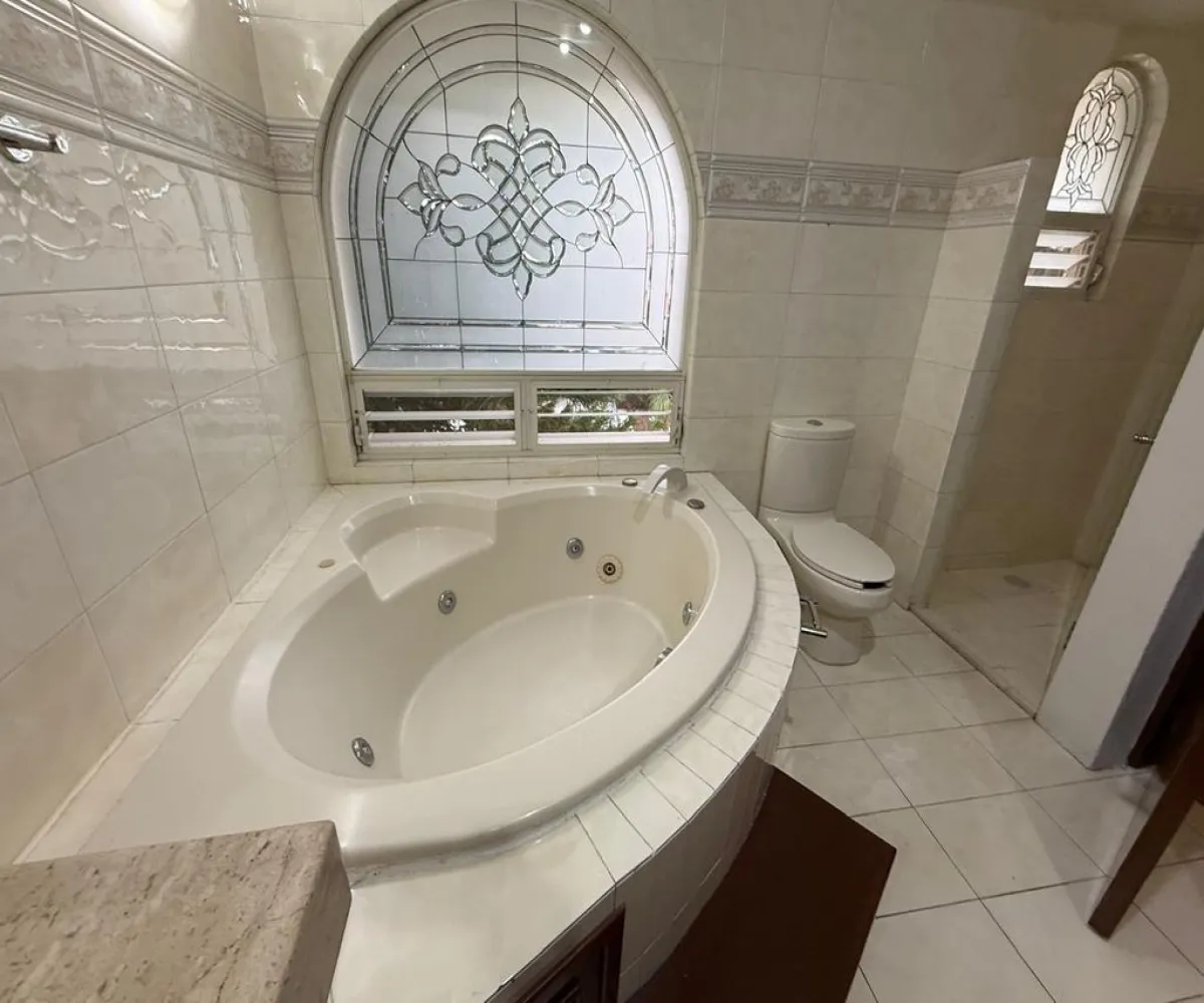 Casa En Renta,Puerta de Hierro,Sendero de los Encinos L-14 39, Zapopan, Jalisco 45116, 3 Habitaciones,3 Baños,Sendero de los Encinos ,2,pERrGMP