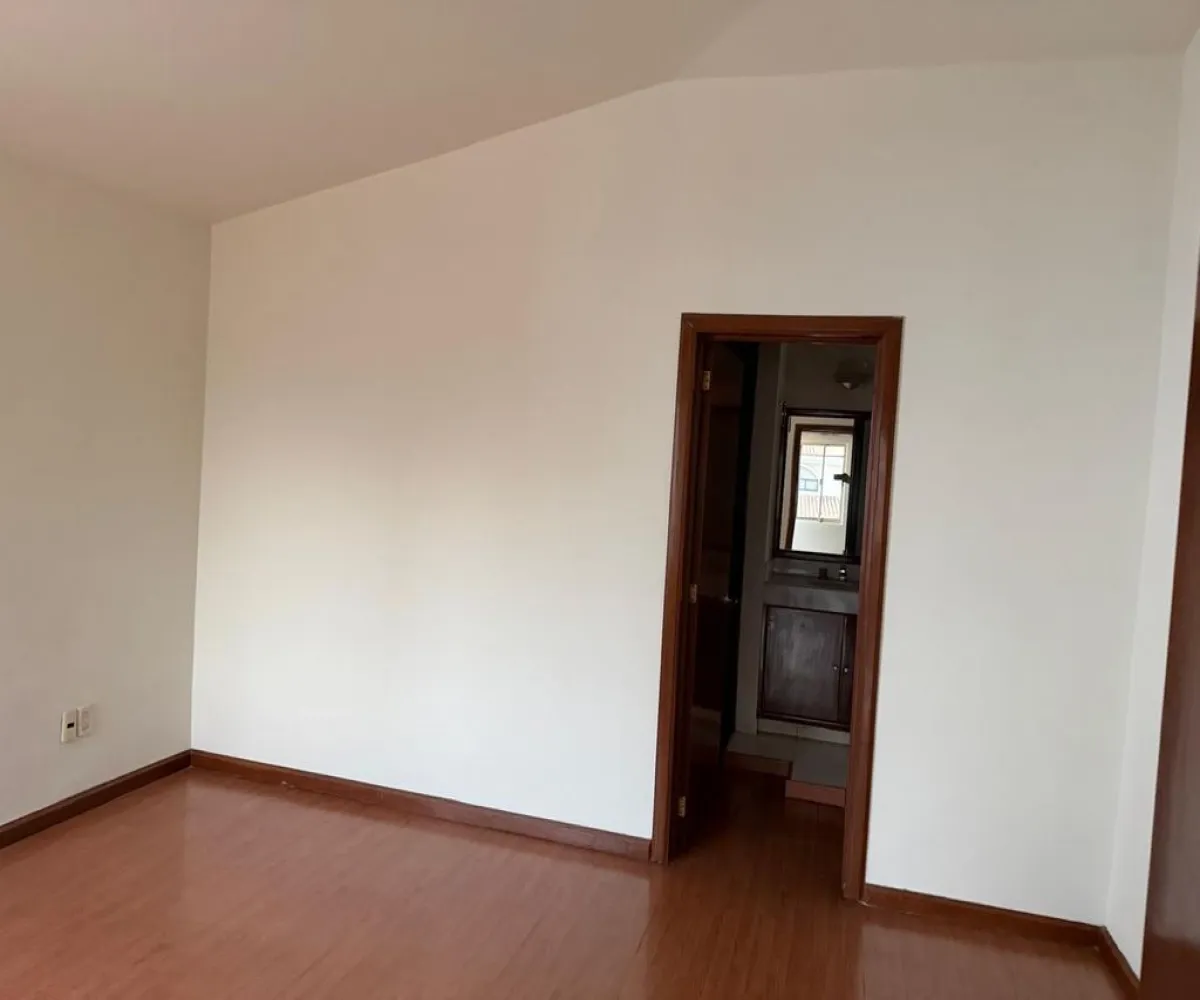 Casa En Renta,Puerta de Hierro,Sendero de los Encinos L-14 39, Zapopan, Jalisco 45116, 3 Habitaciones,3 Baños,Sendero de los Encinos ,2,pERrGMP