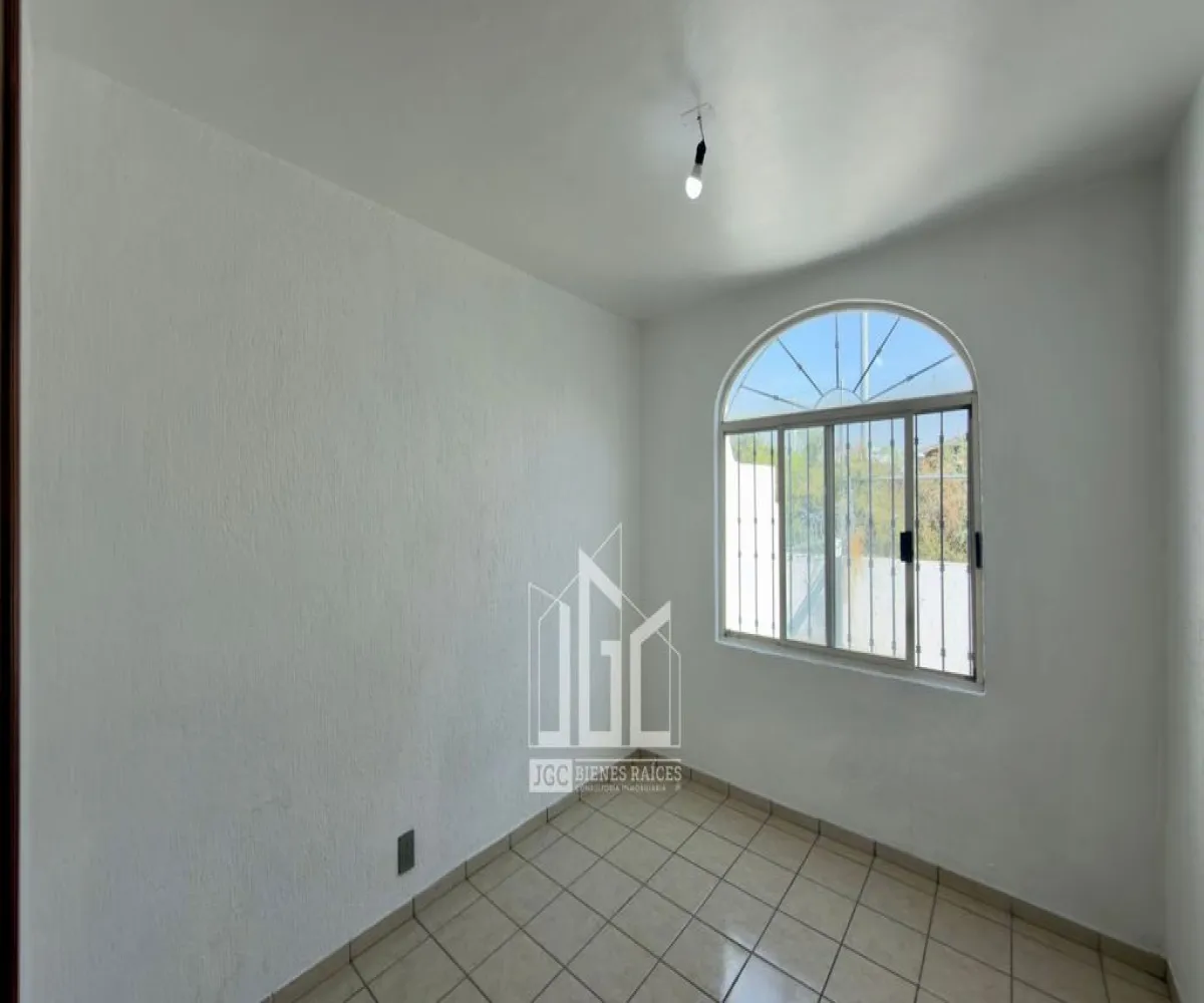 Casa En Venta,Hacienda del Oro,Avenida Camino Real a Colima 2980 6, Tlajomulco de Zúñiga, Jalisco 45645, 3 Habitaciones,2 Baños,Avenida Camino Real a Colima,2,pQ1EhxT