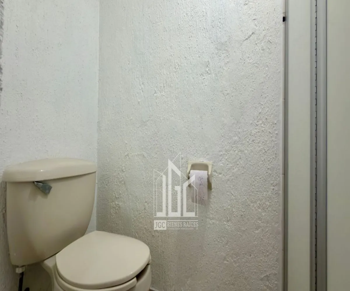 Casa En Venta,Hacienda del Oro,Avenida Camino Real a Colima 2980 6, Tlajomulco de Zúñiga, Jalisco 45645, 3 Habitaciones,2 Baños,Avenida Camino Real a Colima,2,pQ1EhxT