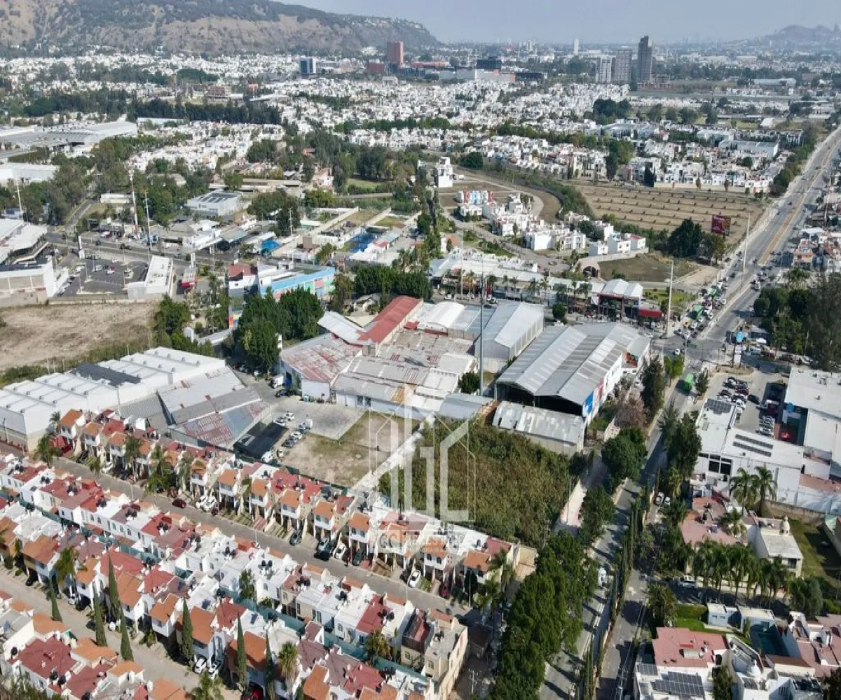 Casa En Venta,Hacienda del Oro,Avenida Camino Real a Colima 2980 6, Tlajomulco de Zúñiga, Jalisco 45645, 3 Habitaciones,2 Baños,Avenida Camino Real a Colima,2,pQ1EhxT