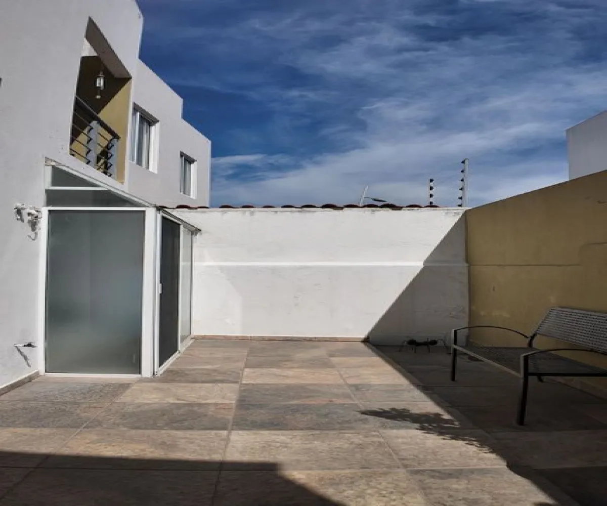 Casa En Venta,Zapopan,Av. Valle de los imperios S/N, Zapopan, Jalisco 45134, 3 Habitaciones,2 Baños,Av. Valle de los imperios ,3,pzE1Qx2