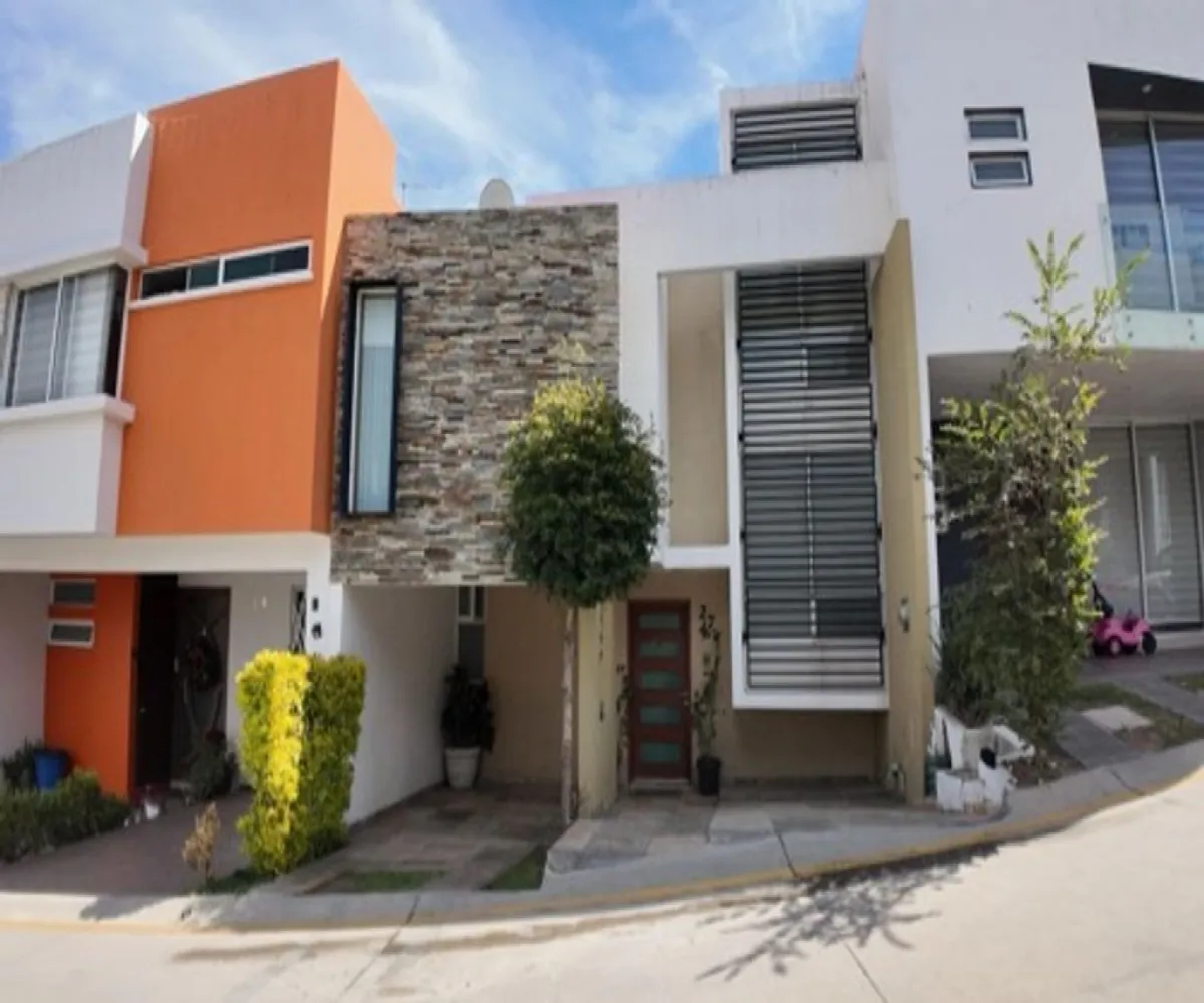 Casa En Venta,Zapopan,Av. Valle de los imperios S/N, Zapopan, Jalisco 45134, 3 Habitaciones,2 Baños,Av. Valle de los imperios ,3,pzE1Qx2